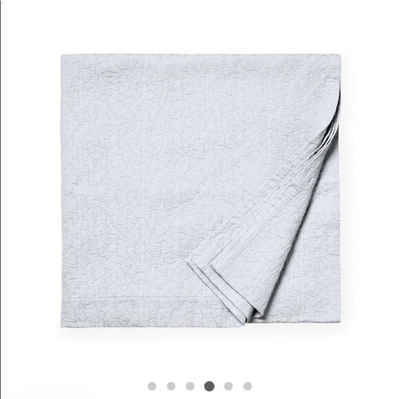 SFERRA Full/ Queen Adelli Coverlet, Made in Italy. Color: Tin. $800 Value - Picture 2 of 6